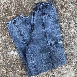 Vintage 90’s Made in USA Cherokee Acid Wash Jeans!